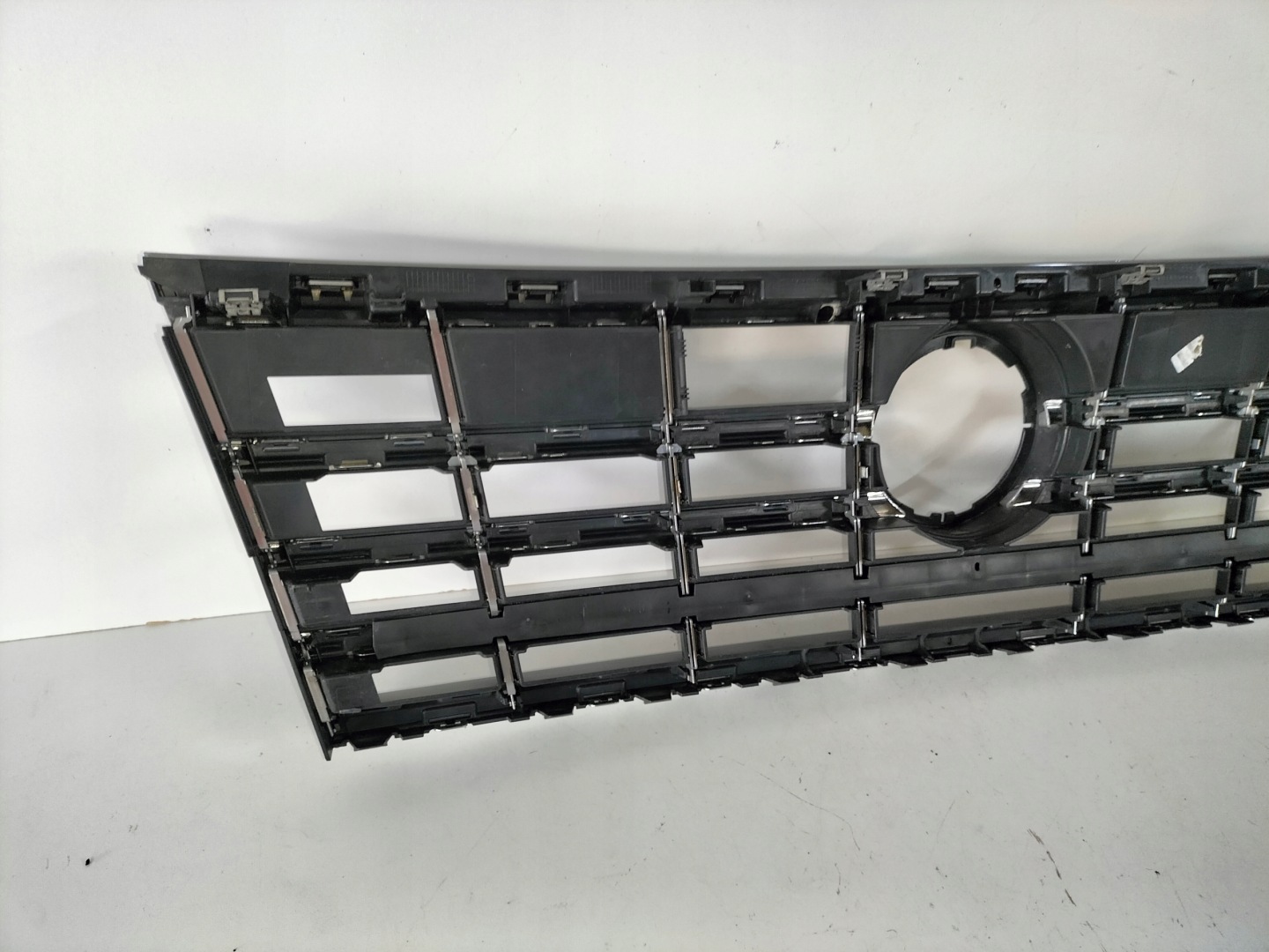 grille grid grill VW TOUAREG III 18- without znaczka