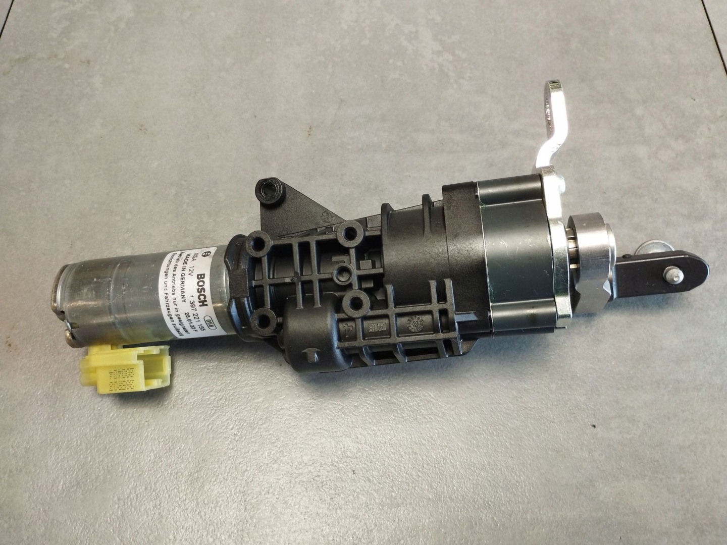 Audi A6 Allroad C8 2022 damper electrical left bonnet rear part 4K9827852B