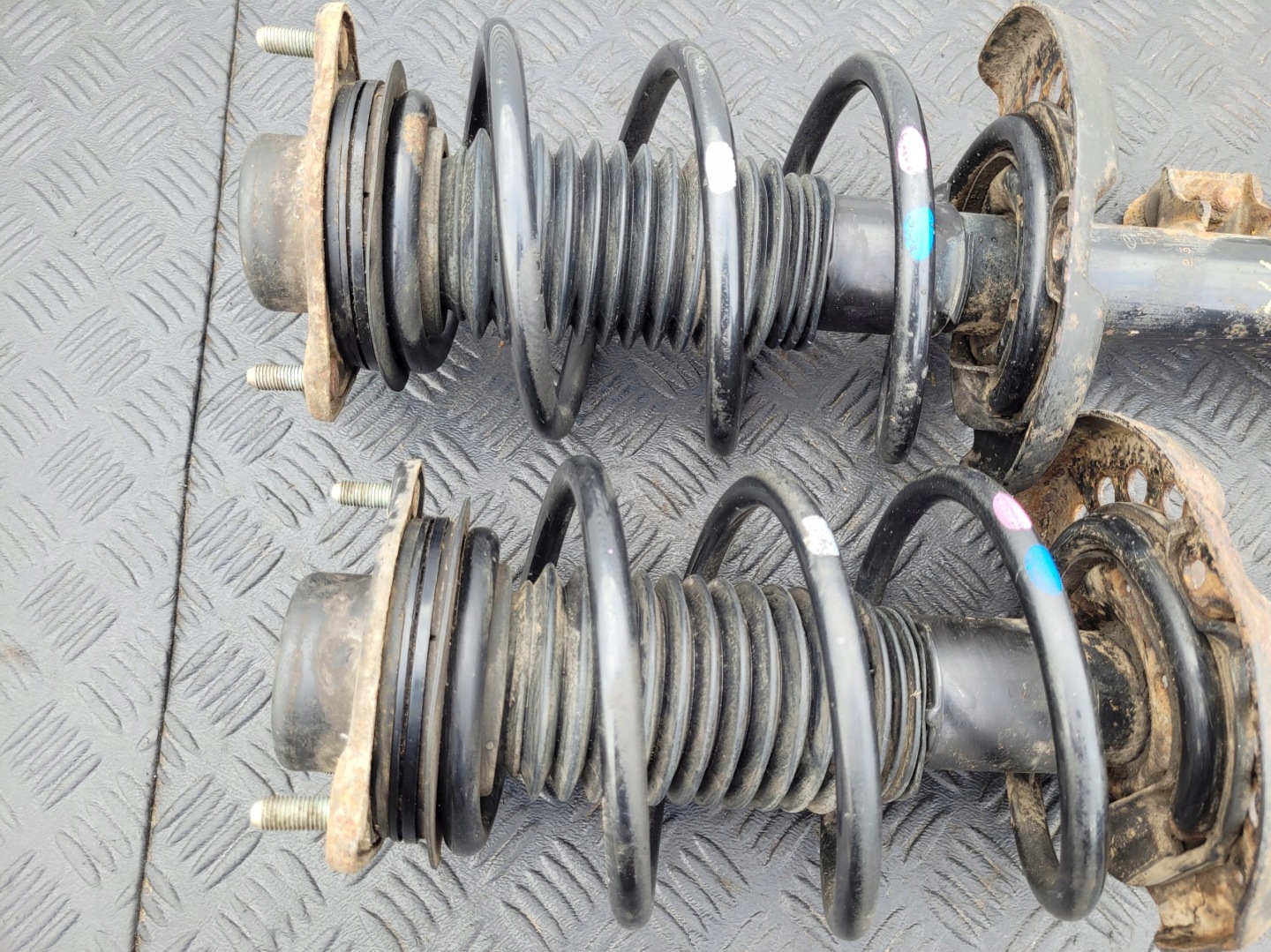 shock absorber front left right front HYUNDAI I40 1.7 CRDI
