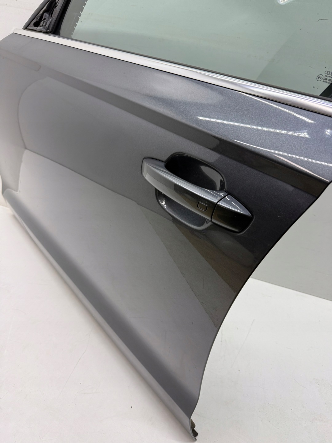 AUDI A6 S6 C7 door driver´s left front LZ7S nice complete