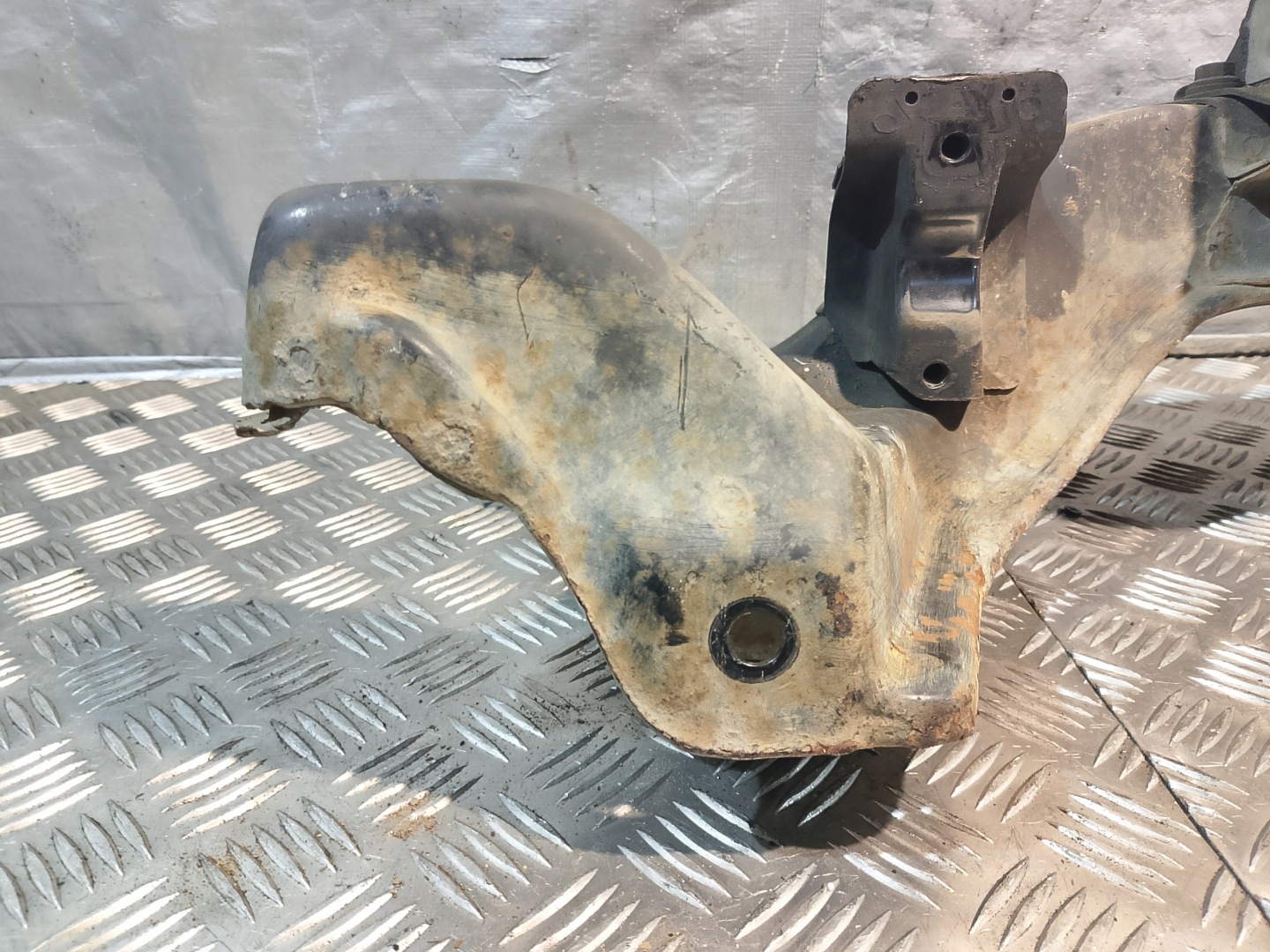 axle beam subframe TRAWERS HONDA CIVIC VI 6 1.4 B