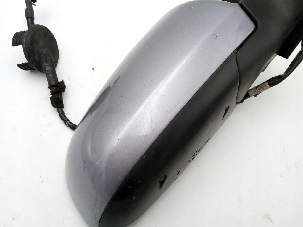 Audi A3 8P mirror right electrics LY7H