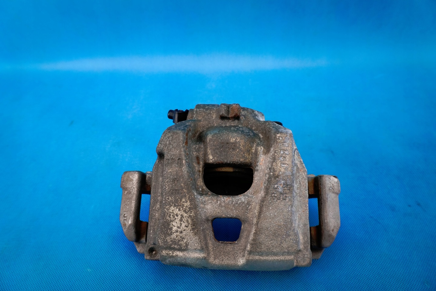 caliper brake front left Audi A4 8K A5 8T 8K0615105AB