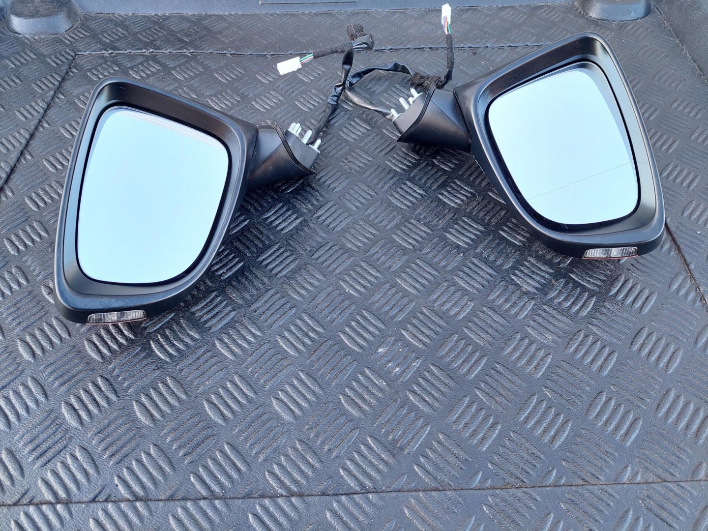 mirror right 8PIN MAZDA 6 III GJ 41V