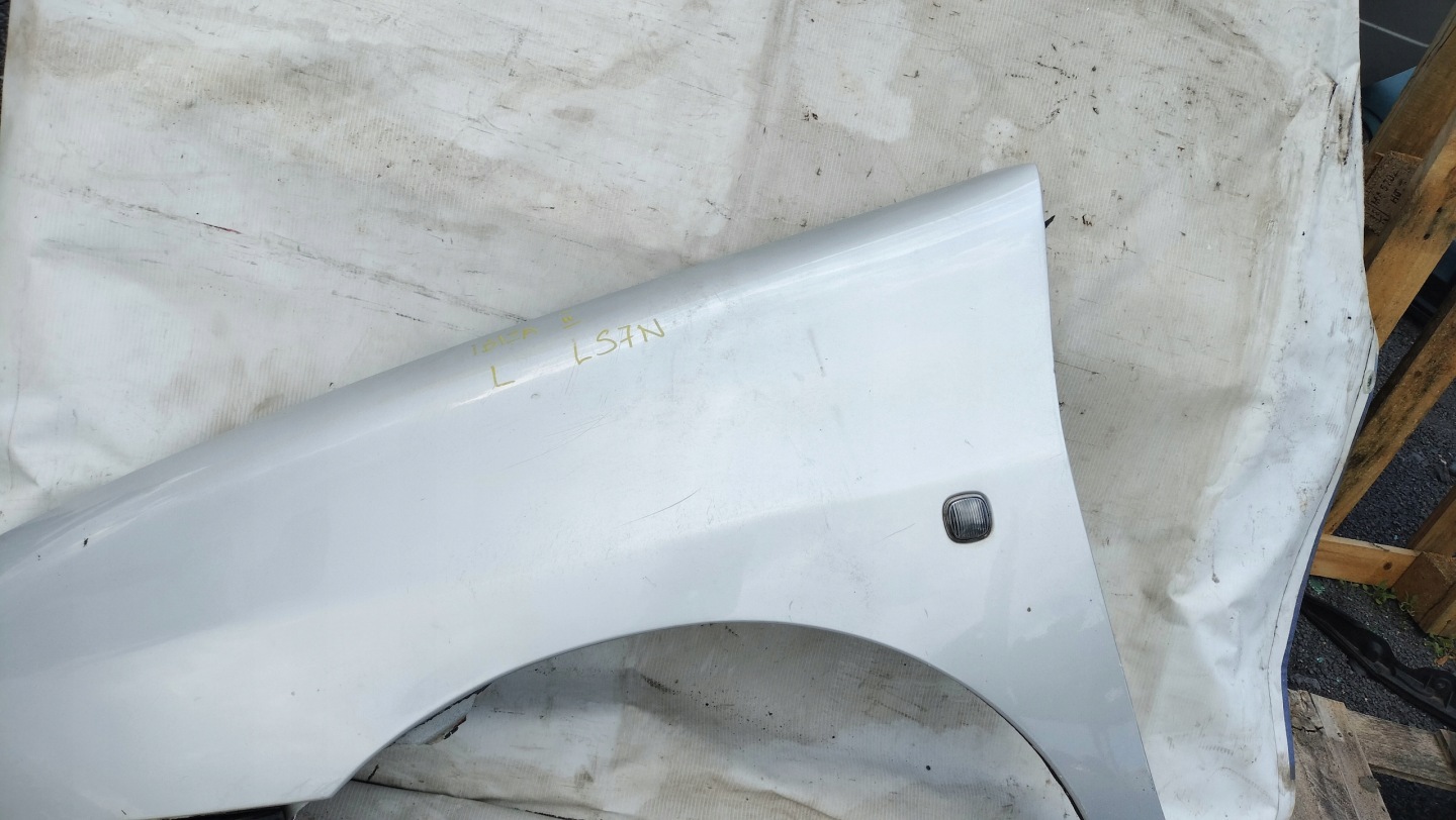 SEAT IBIZA II LIFT fender left front LS7N