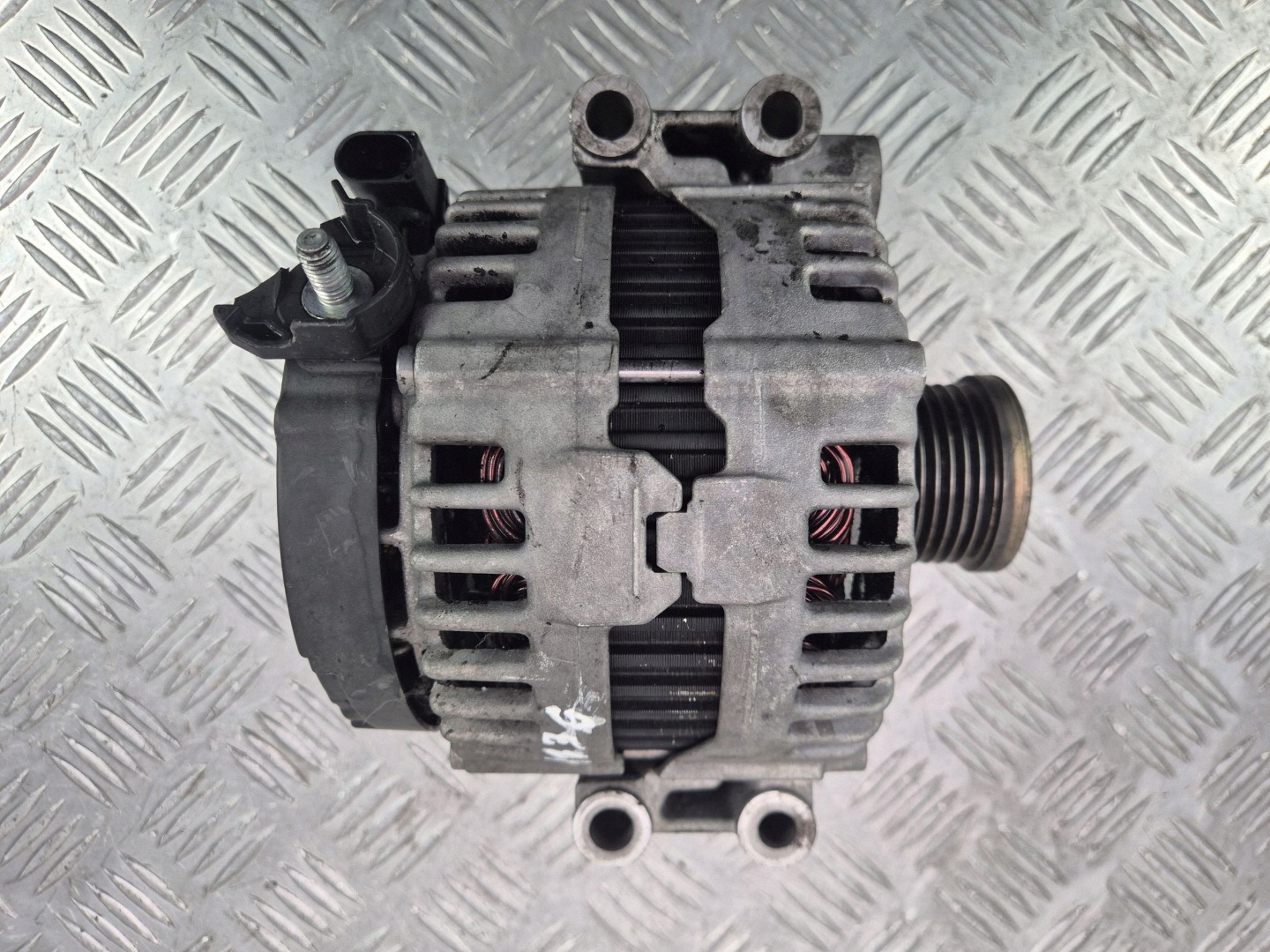 BMW 3 E90 335i Alternator 7557789 N54B30A