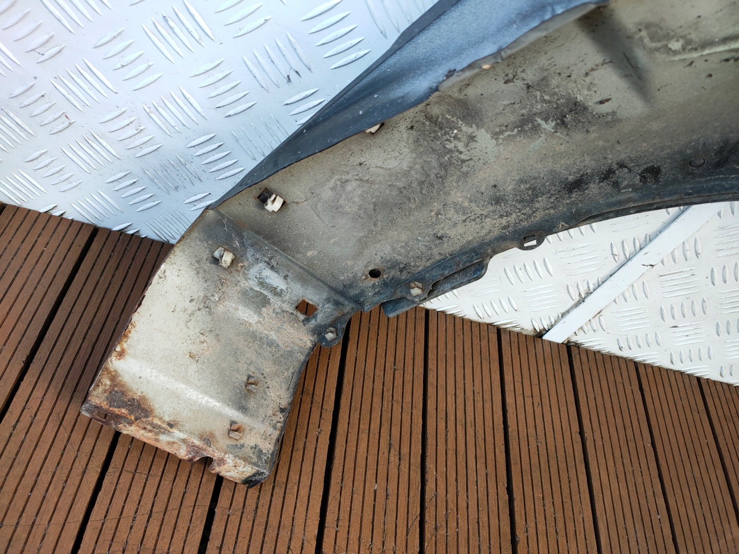 CHEVROLET CAPTIVA and 06-10 fender front left front colour GAR
