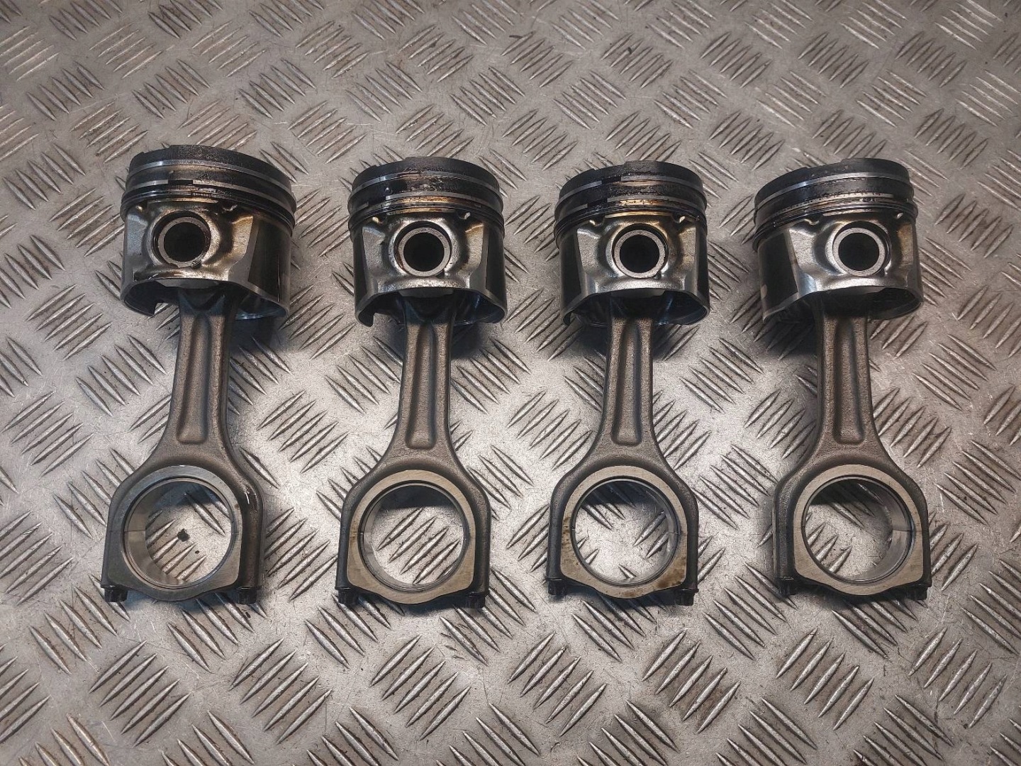 pistone + Biella PEUGEOT BIPPER e 1.4 HDI 8HS