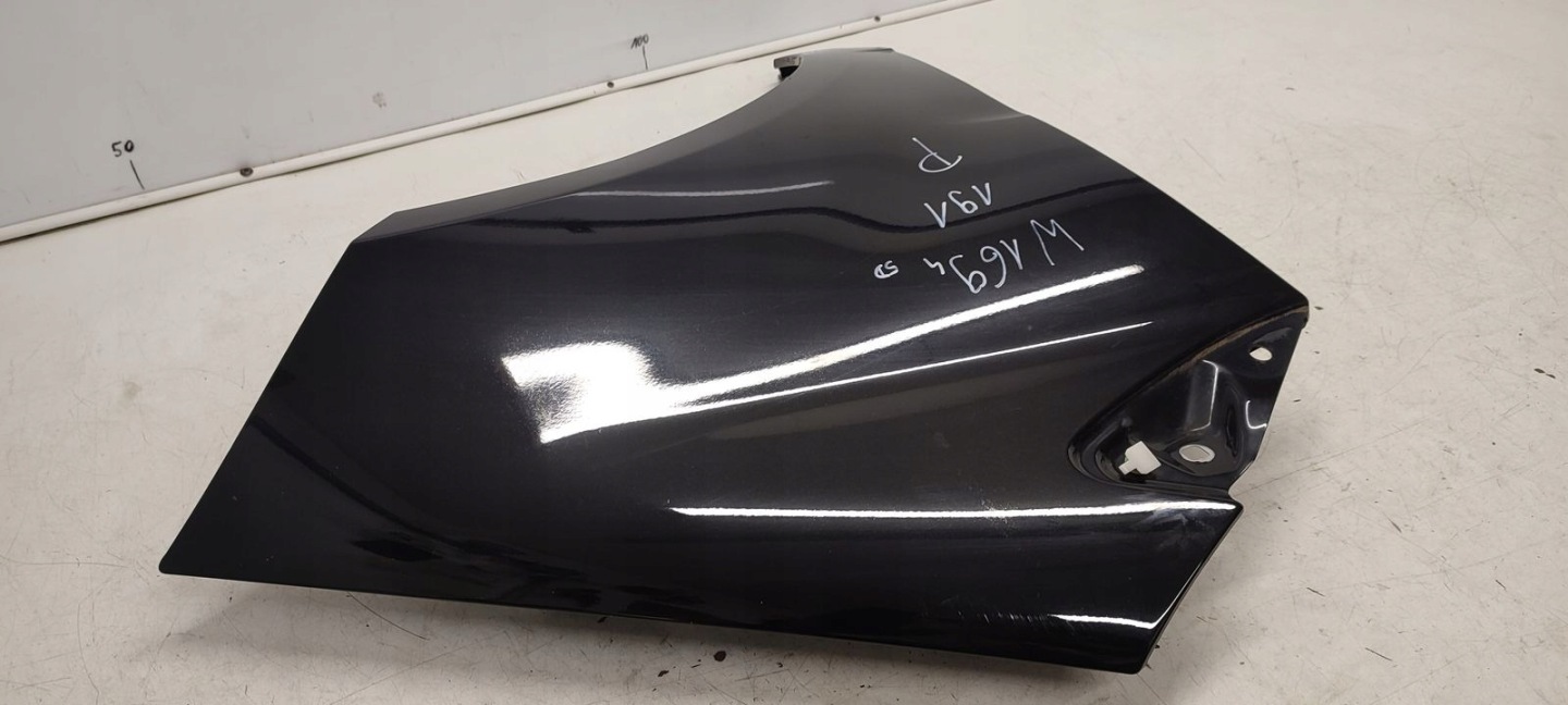 fender right front front Mercedes W169 1,7 191
