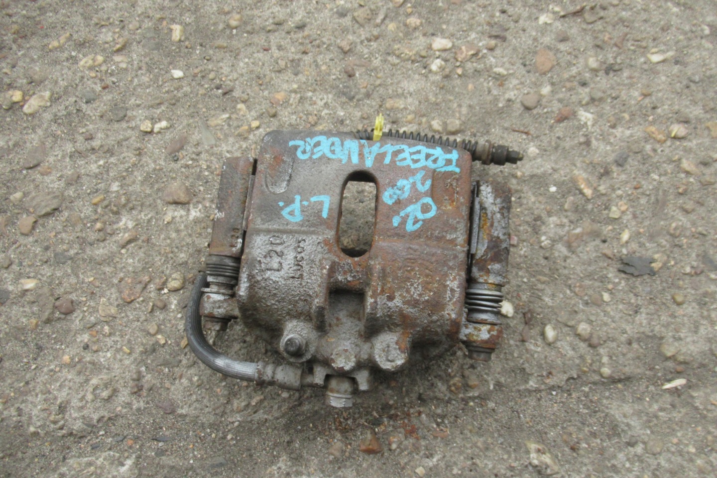 LAND ROVER FREELANDER 02R 2.0 D caliper left front