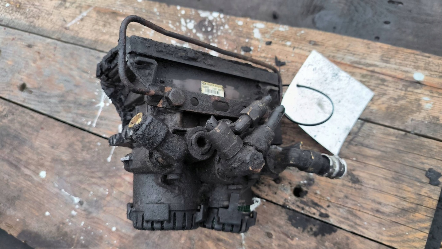 Vanne MODULATOR de l’air EBS K020020 SCANIA R 420 R420