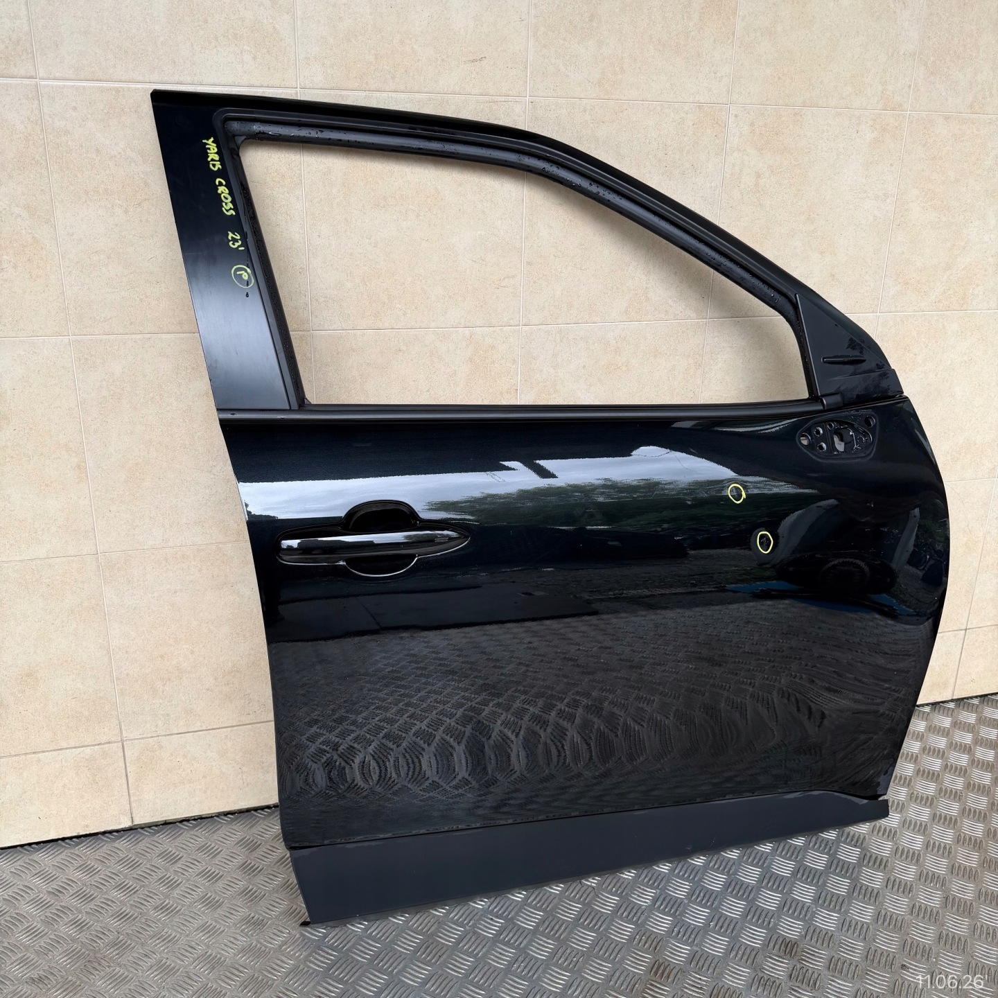 door front right TOYOTA YARIS CROSS 2023 ROK