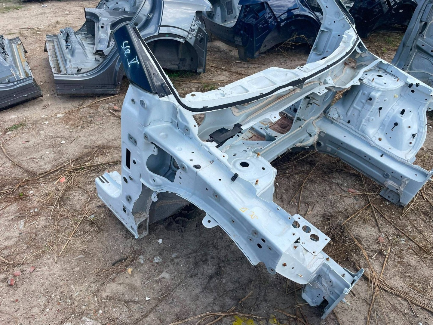 quarter front front Renault Scenic E-Tech V