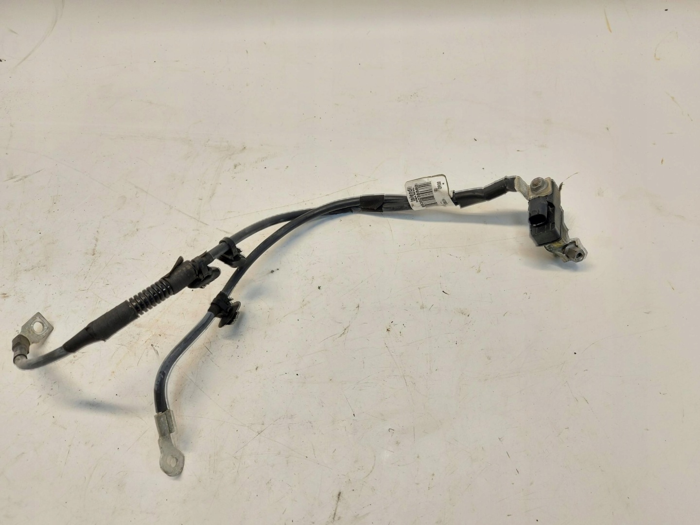PSA Vivaro Jumpy Expert Proace 2024r Batteriemanagement Sensor 9838135480