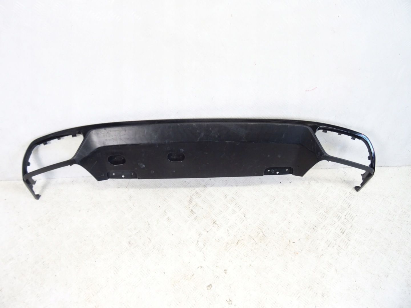 diffuseur accessoires pare choc arrière arrière VOLVO V90 II R-design 31425150