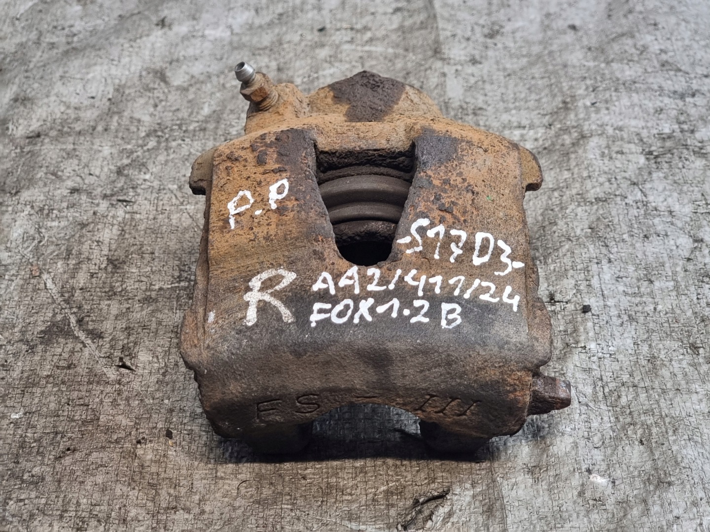 caliper brake right front VW FOX 1.2B 40kW 05r