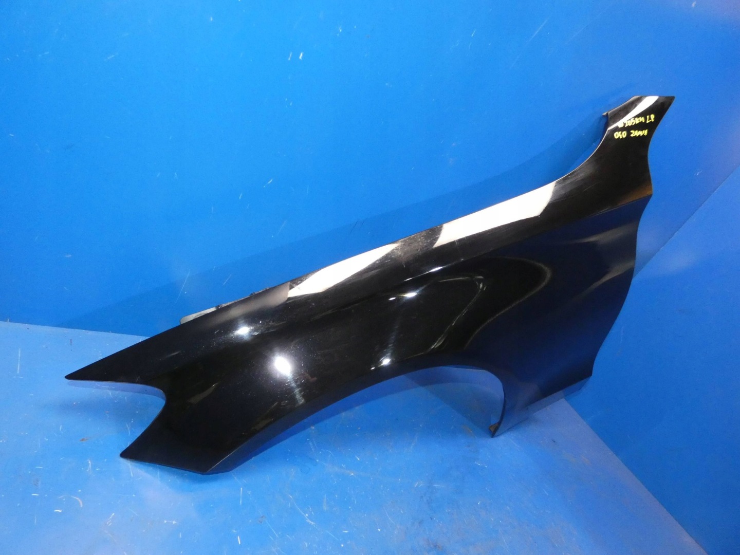 MERCEDES C KLASA W205 fender left front front replacement
