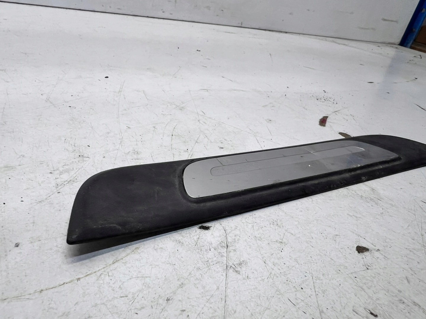 moulding threshold left rear part AUDI A3 8V4 SPORTBACK 8V4853557A 1/26