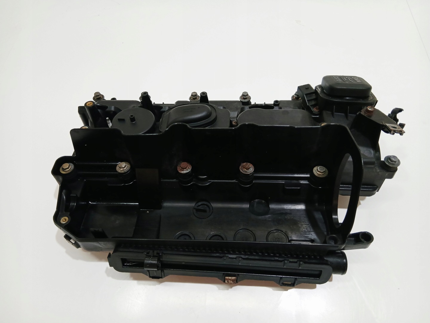 szelepfedél BMW X3 E83 E60 E61 OE 2246997 (0006208)