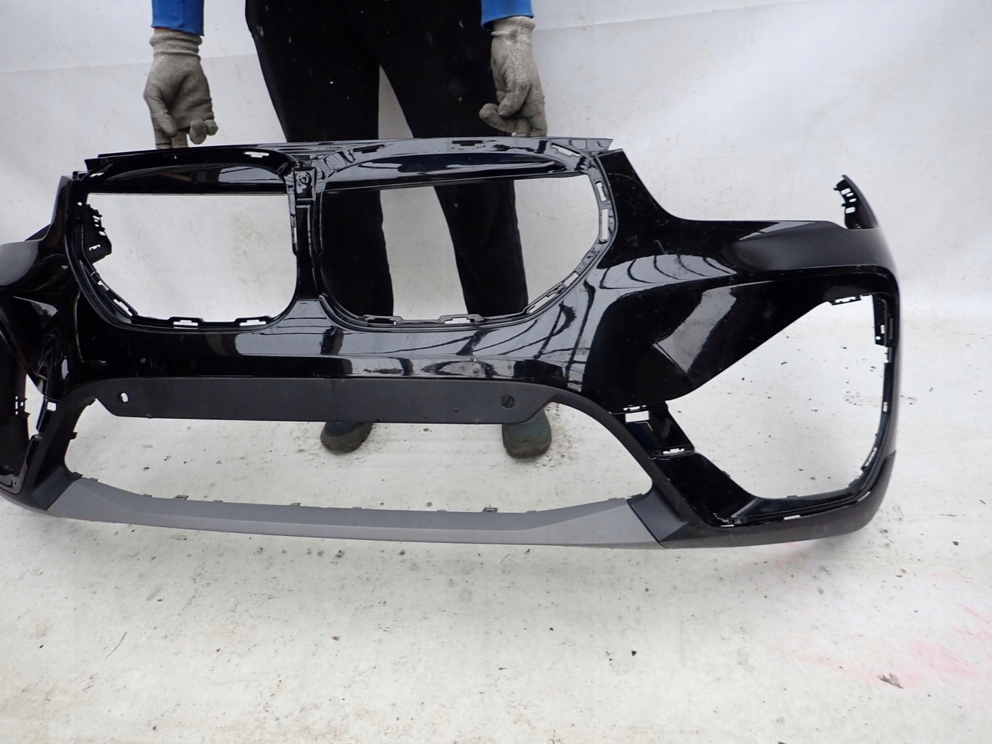 BMW X1 F48 LIFT 19-22 bumper front front PDC
