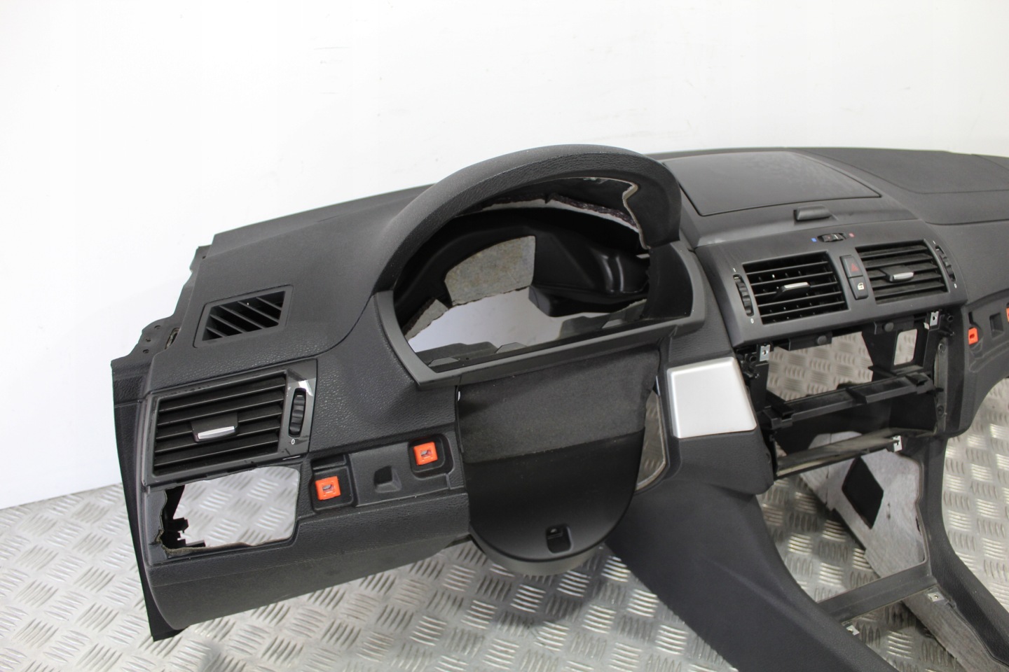 dashboard console cockpit BMW X3 E83 LIFT