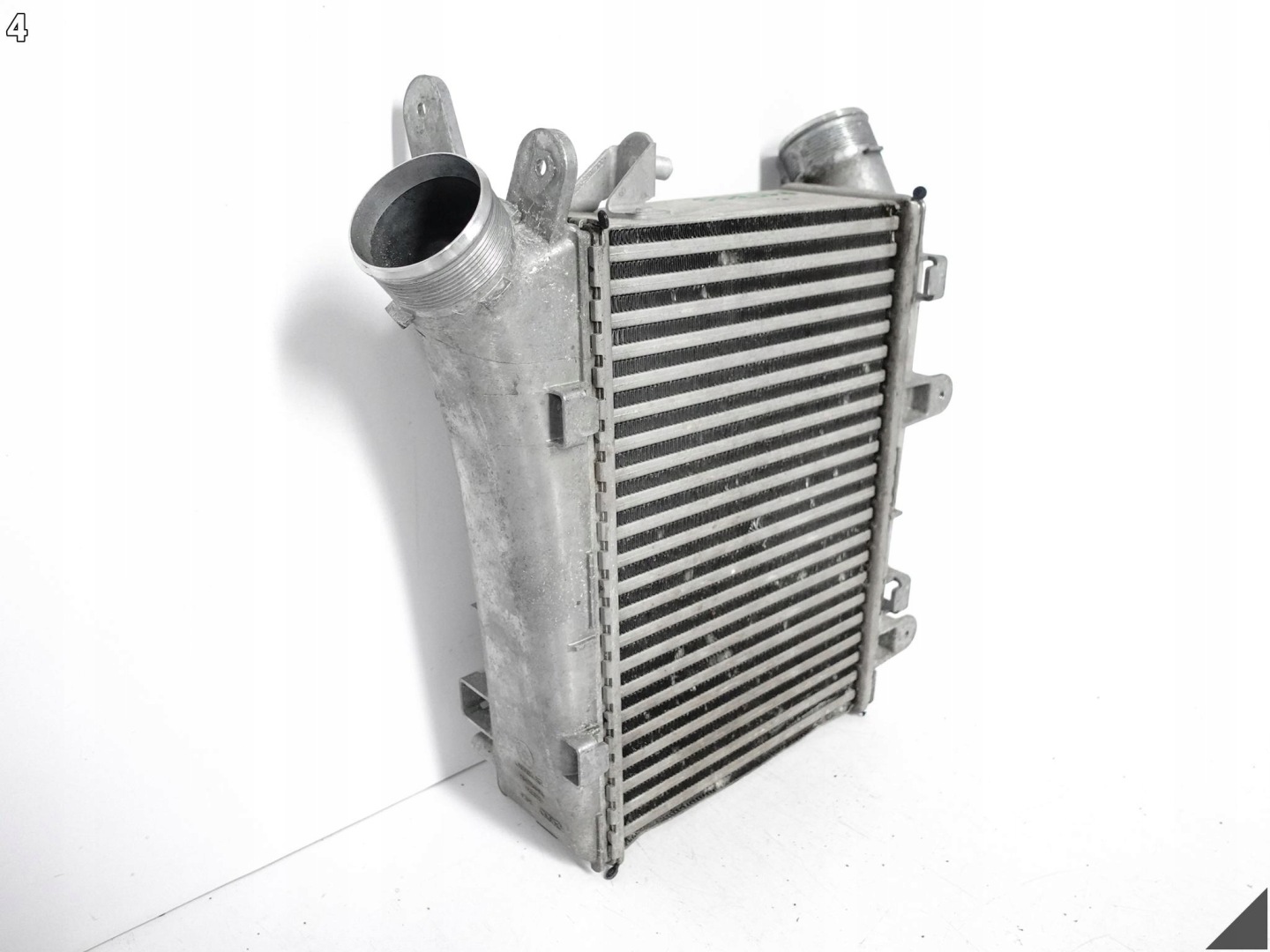 AUDI RS6 4K0 RS7 4K8 C8 4.0 TFSI radiator intercooler right front