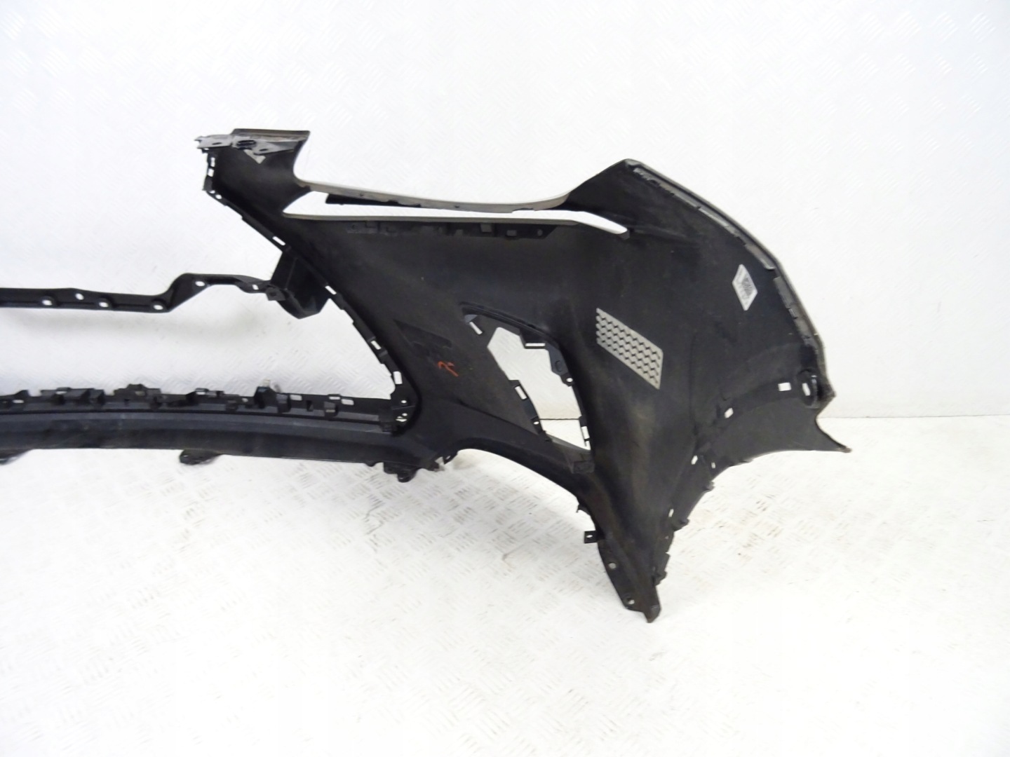 Lexus NX 300H LIFT bumper front front | GetMotor