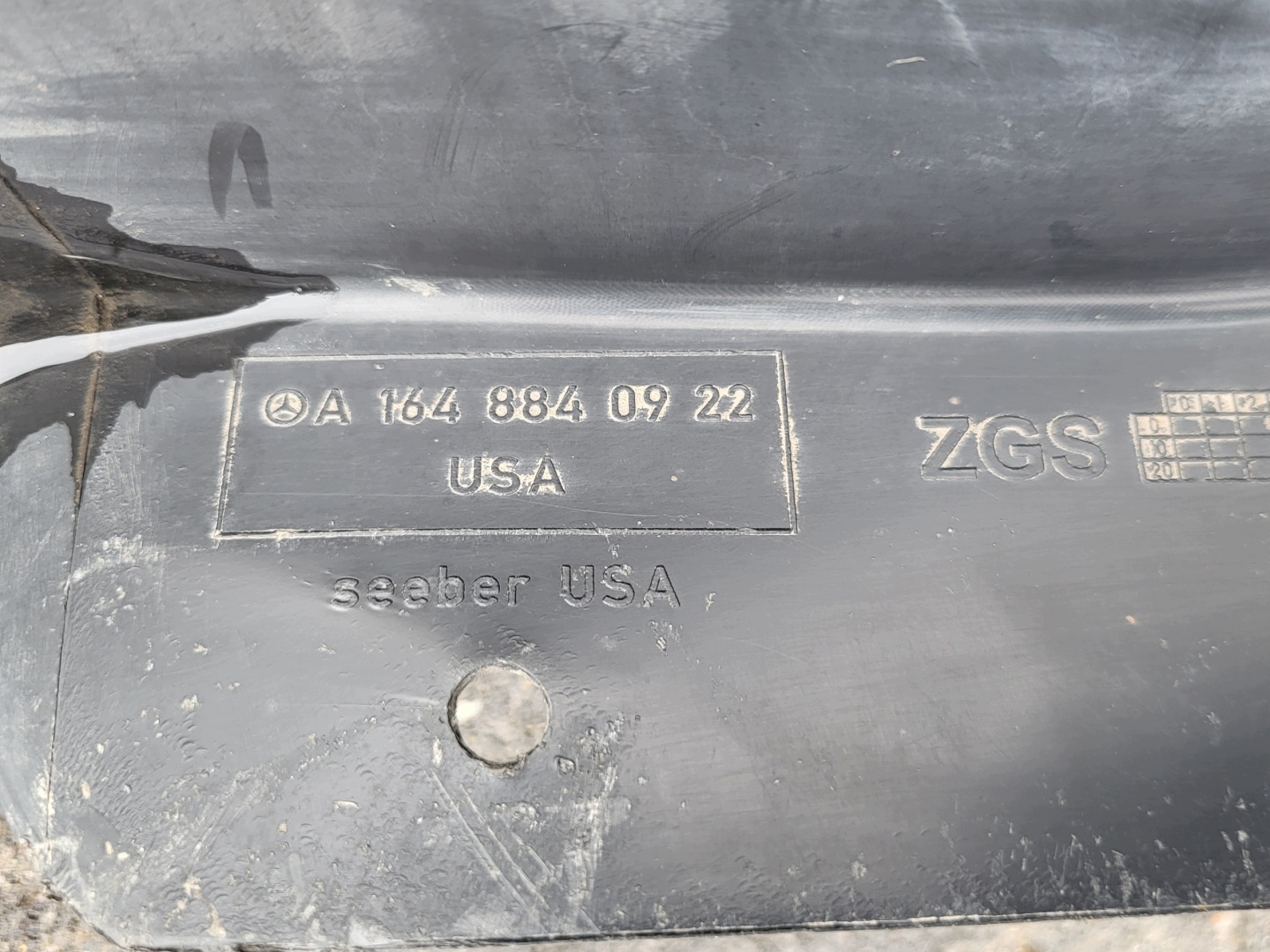 mudguard left front front part rear MERCEDES ML W164 A1648840922 OE