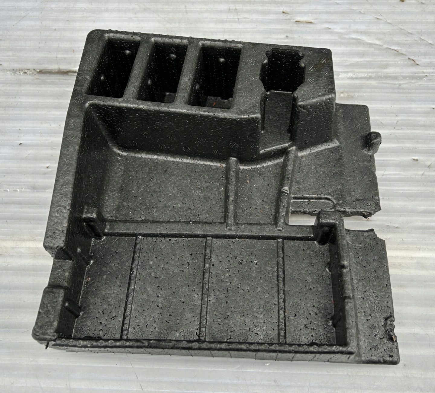 WKLAD polystirene boot BMW 7 F01 9159446