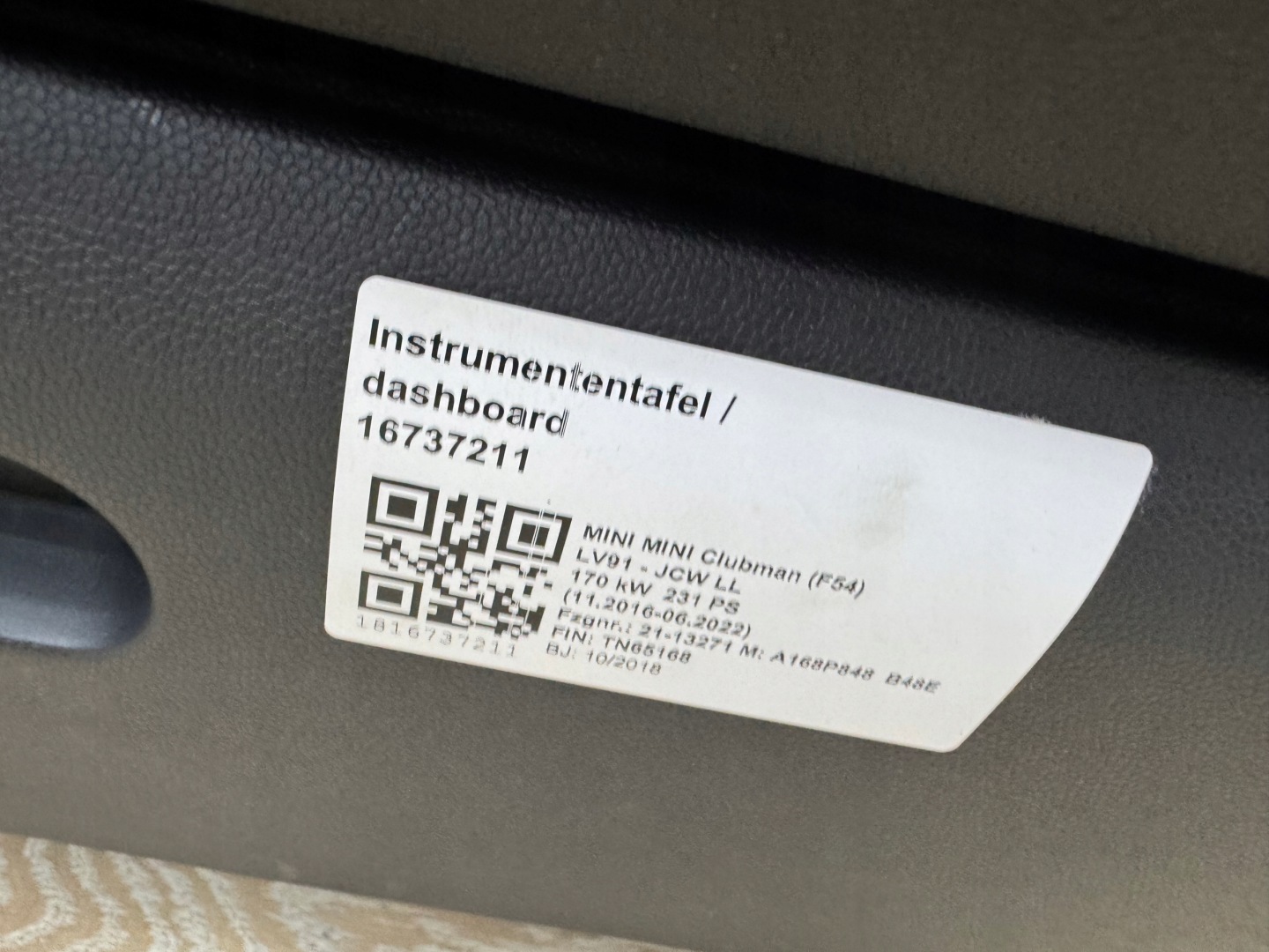 MINI F54 Clubman dashboard instrument panel console originál