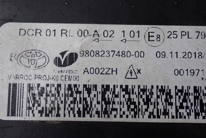 TOYOTA PROACE XENON LED 16- reflektor right light right