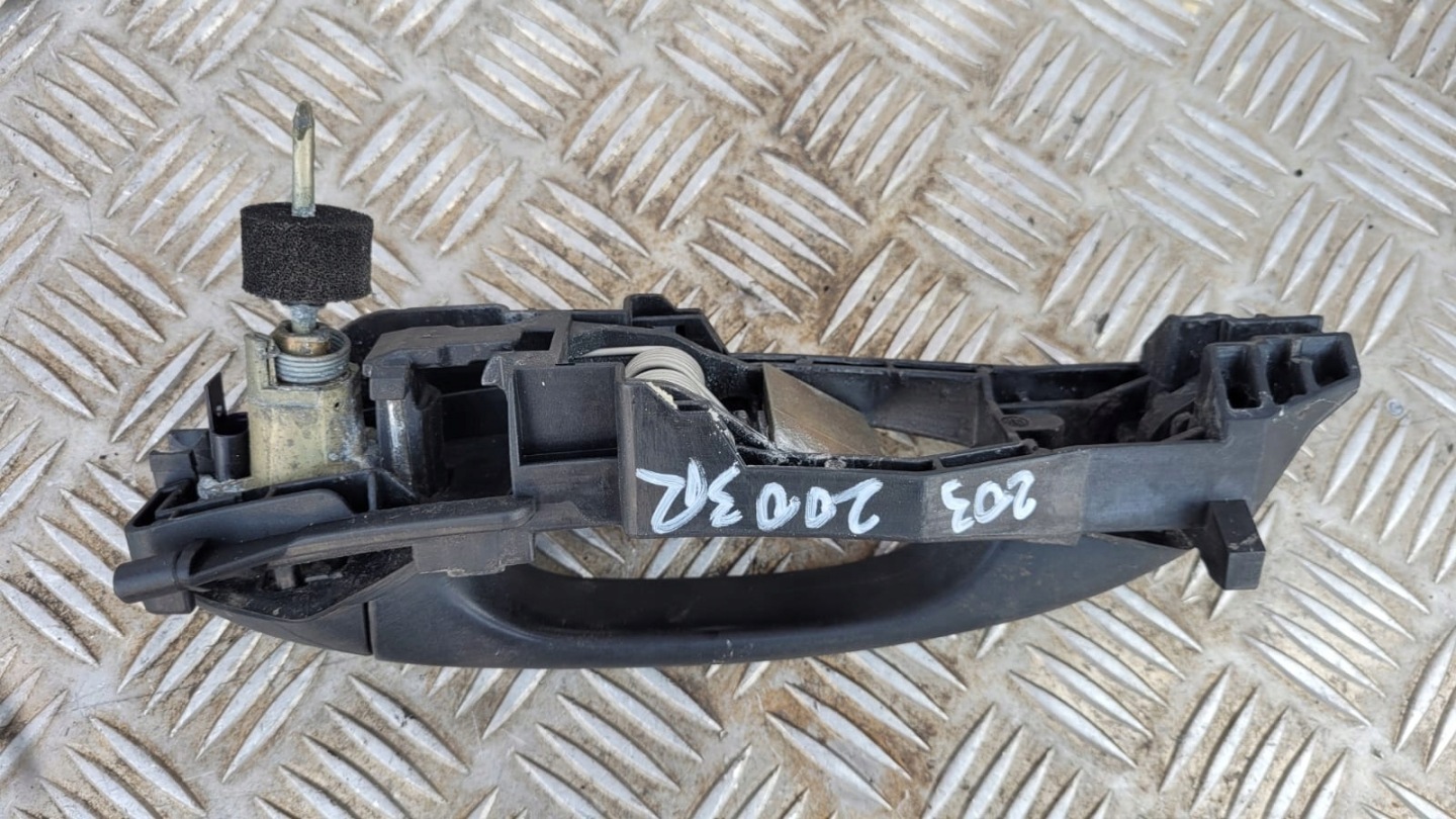 MERCEDES W203 handle left front lock cylinder black