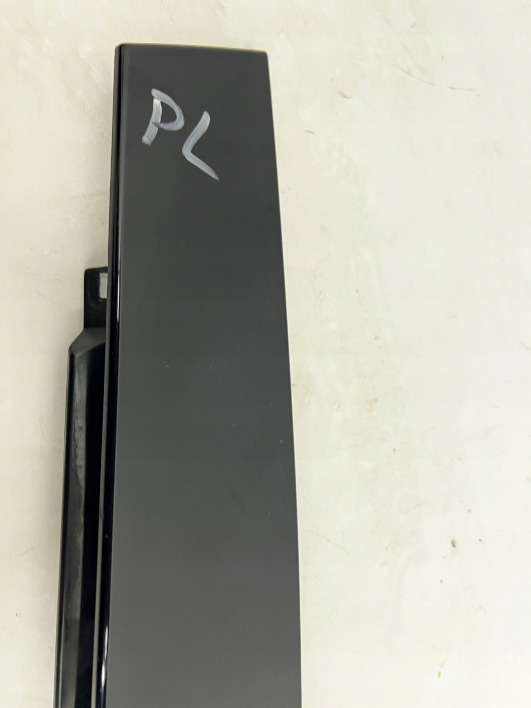 VW PASSAT B8 moulding door left 3G0837901P