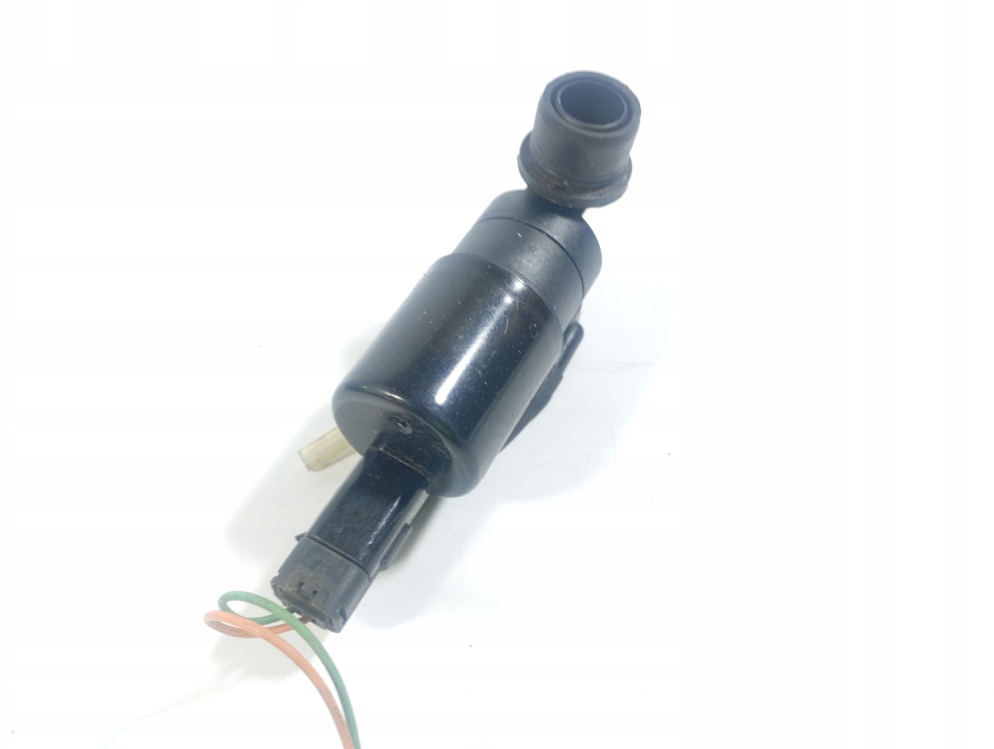 VW New Beetle 98-10 pump washers OE 11148700001