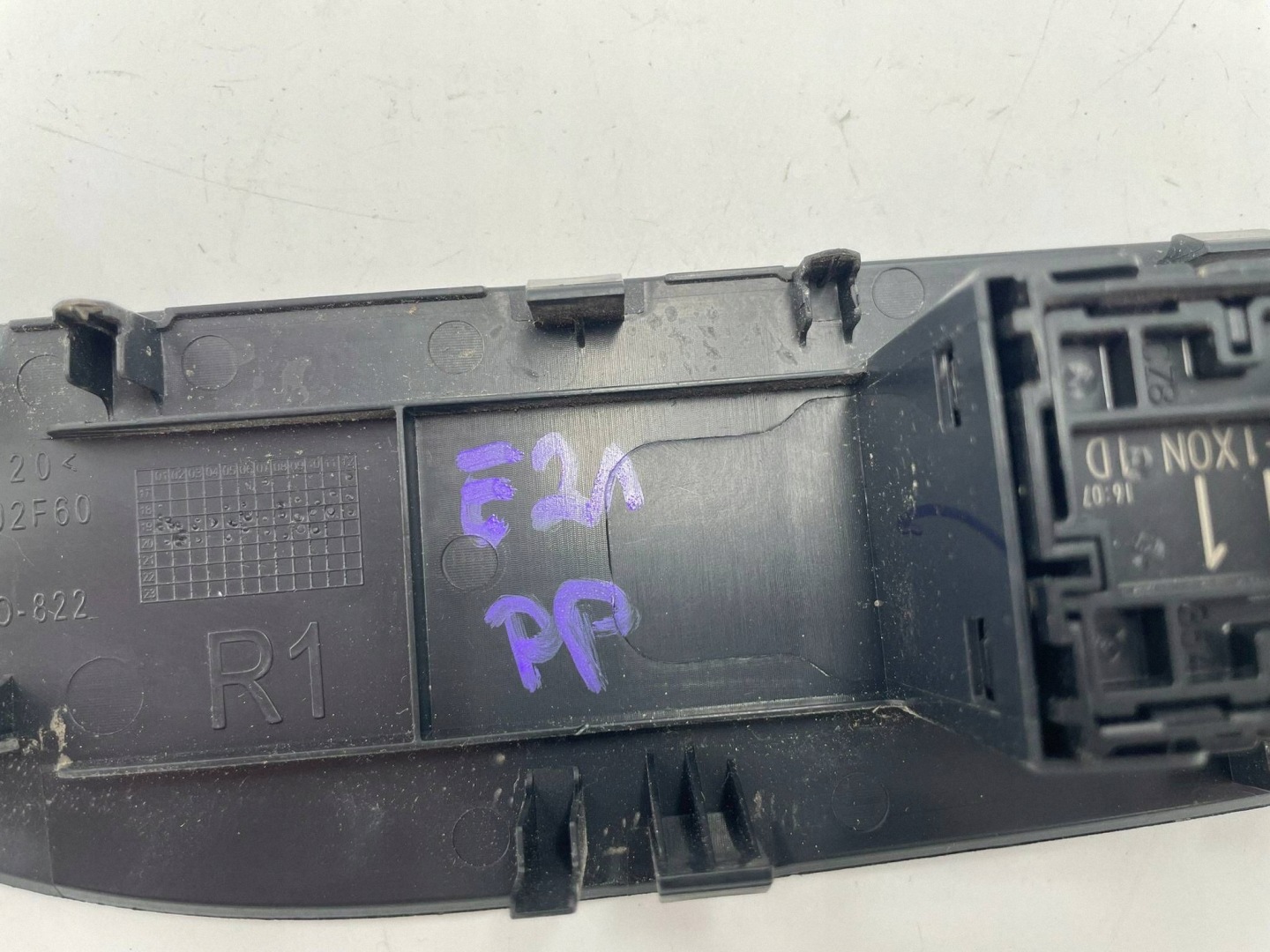 COROLLA E21 button switch windows door PRZEDNICH PRAWYCH right front