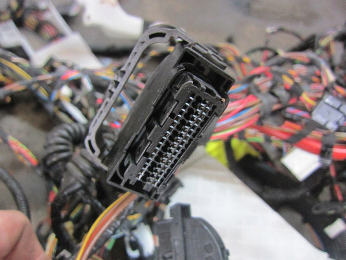 BMW X3 F25 N20 bundle wiring electrical 2219089