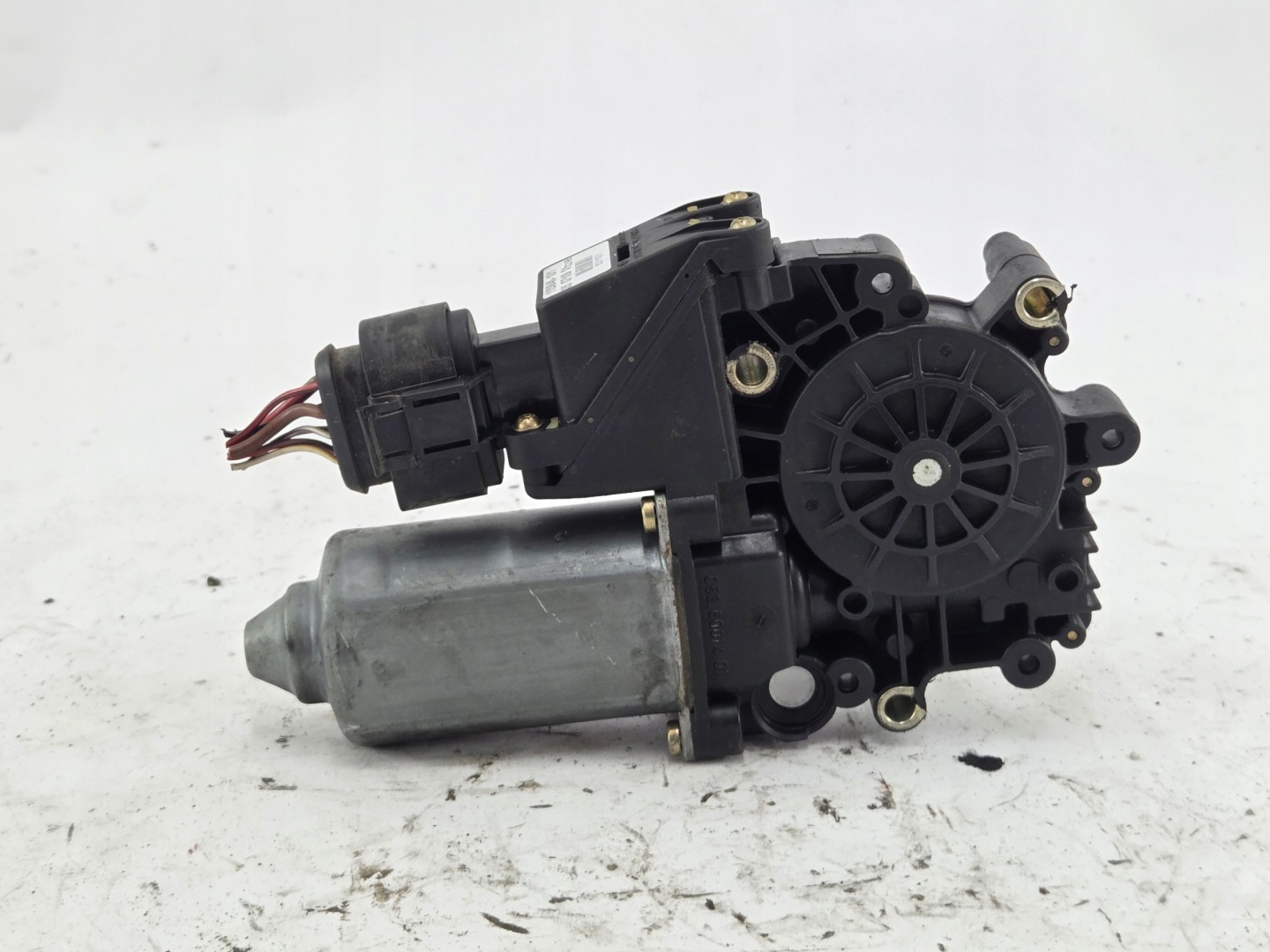 AUDI A4 B5 mini motor windows right front 114180-103