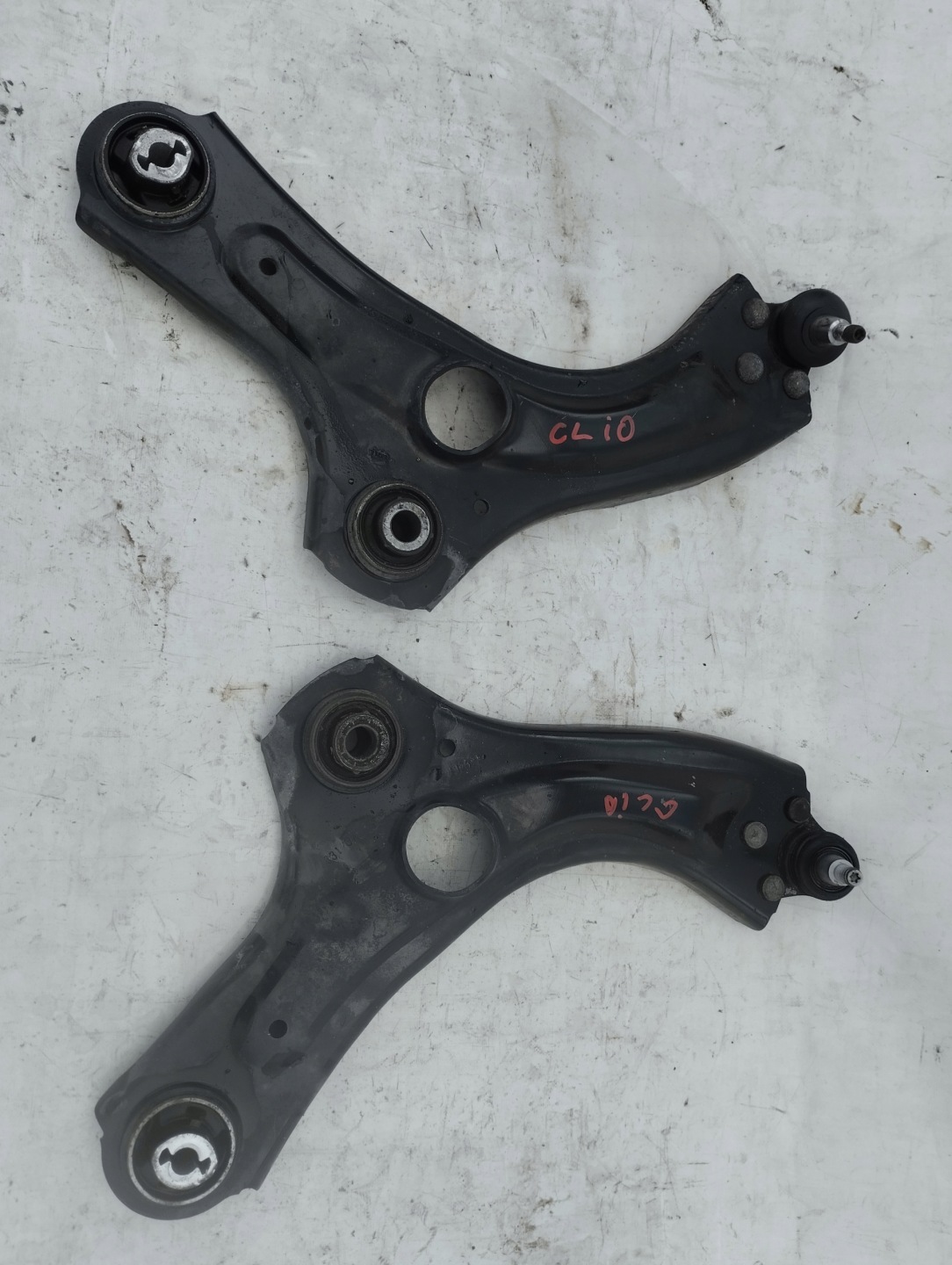 RENAULT CLIO V 5 arm left