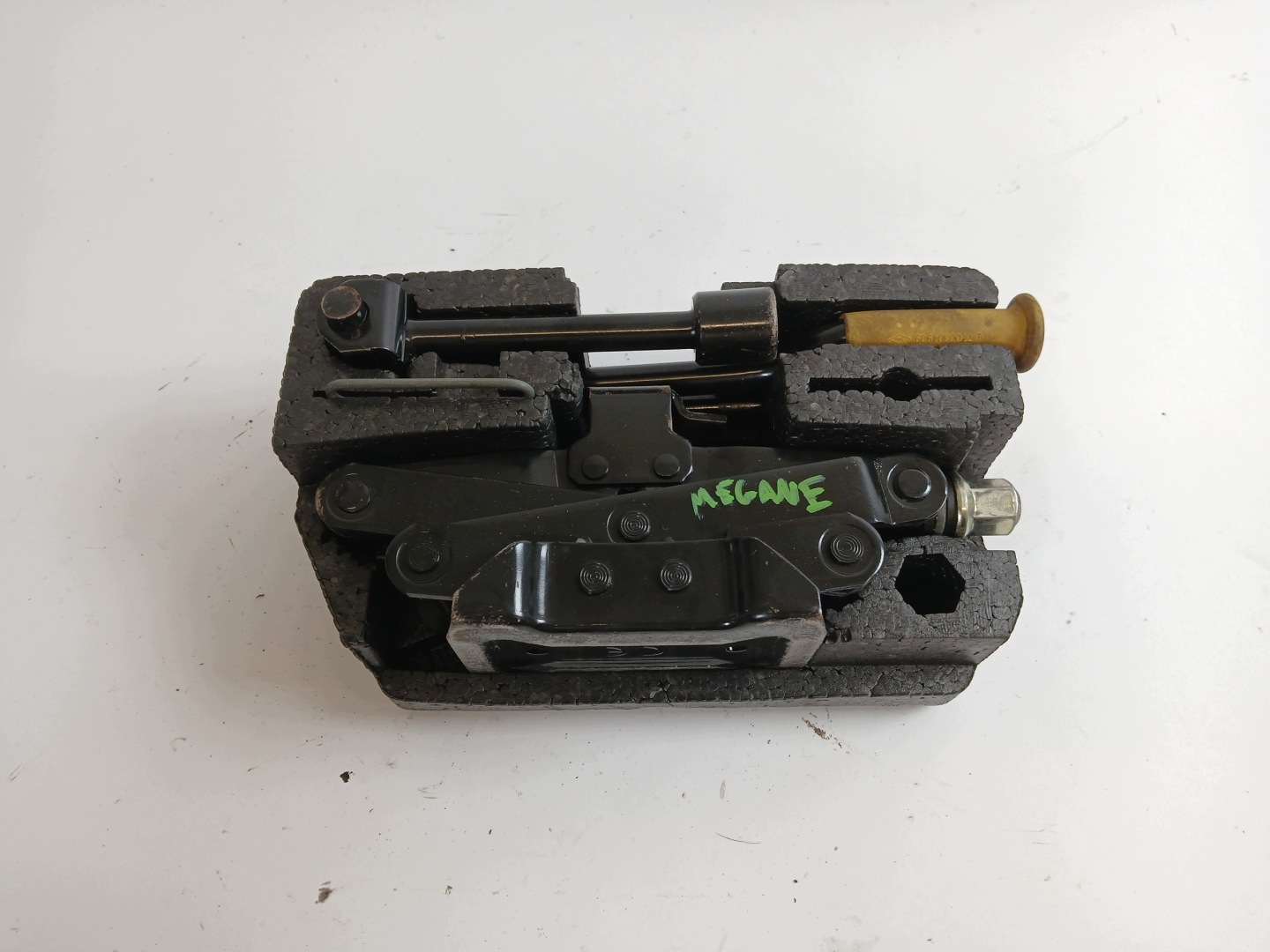 RENAULT MEGANE et insert roues de la roue de secours levier de vitesse UCHO