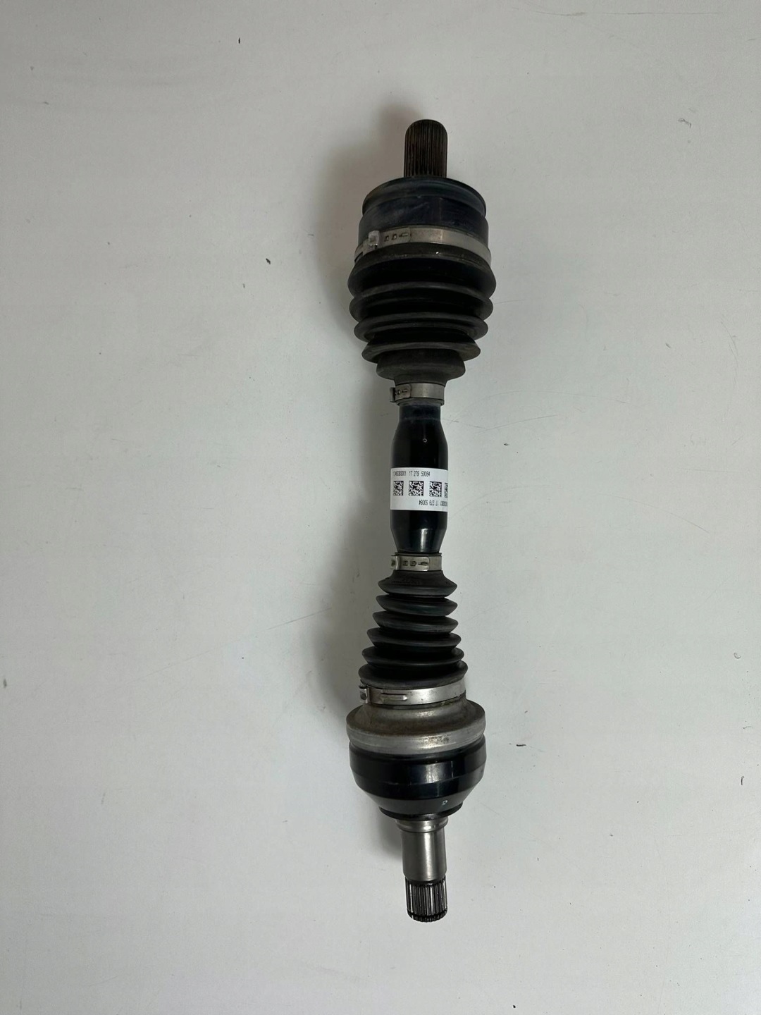 Mercedes GLA W156 1.5 D semi-axis front left A2463303001