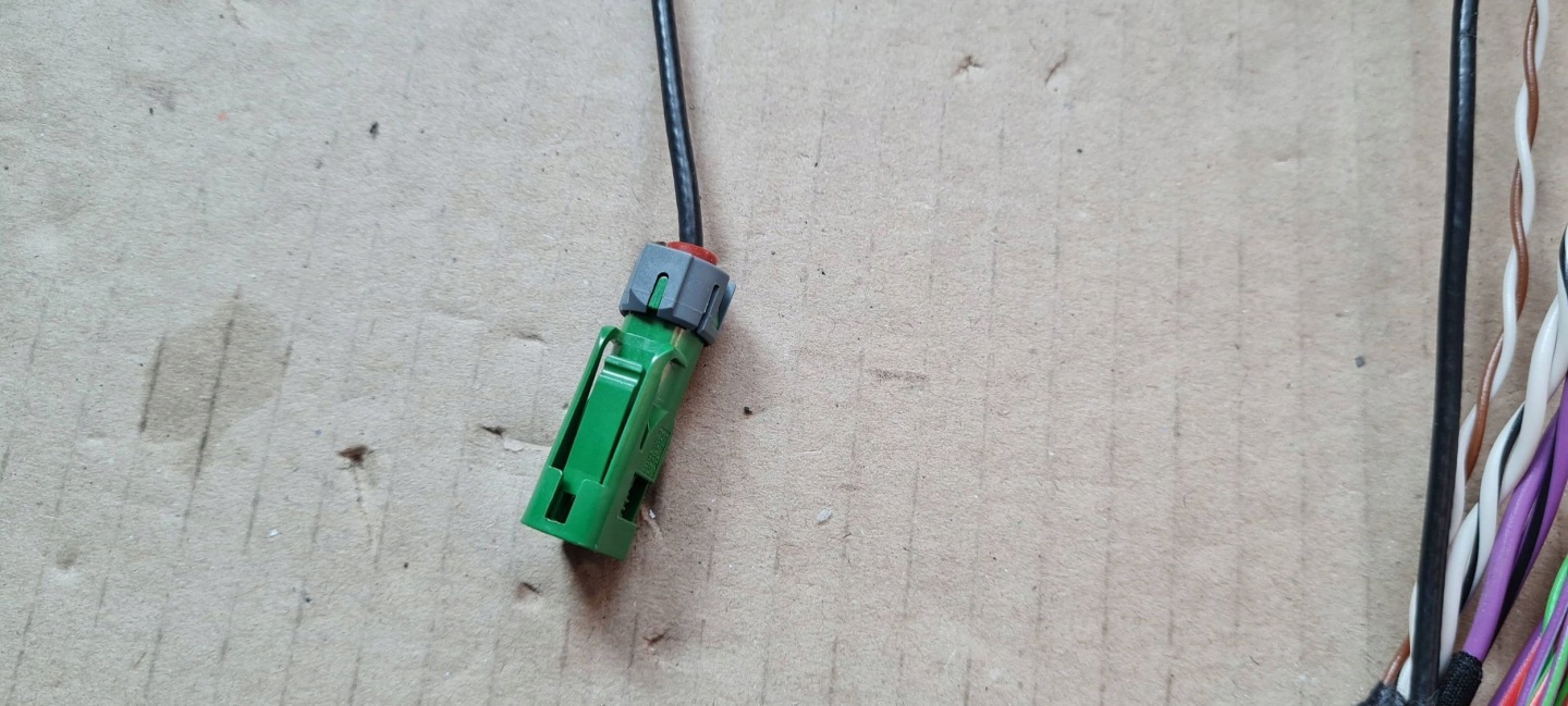 SQ8 4M RSQ8 Q8 bundle wiring door left front below KAMERE 8R0972701