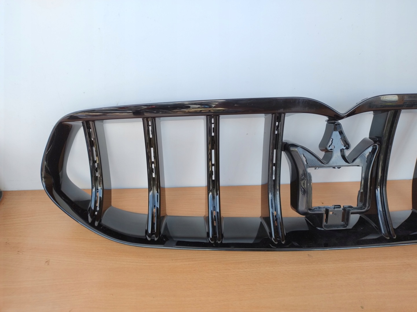 nova original maska MASERATI GRECALE 670170829 DM31