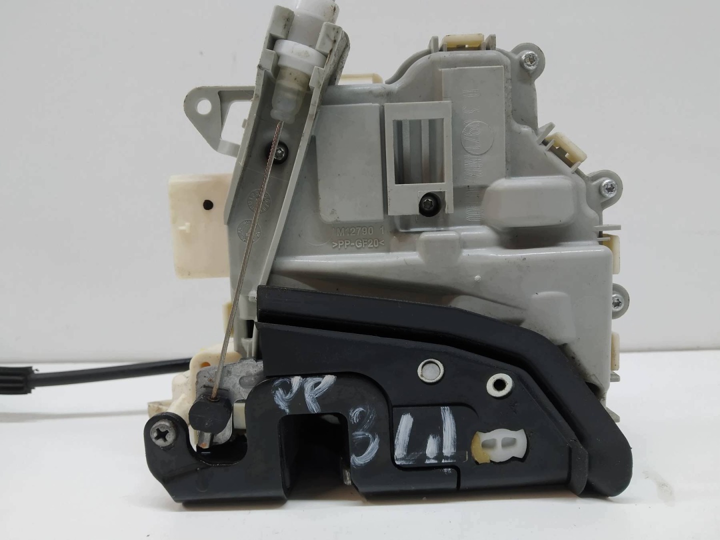 lock door right front 8J1837016C Audi A4 IV (2008-2015) B8