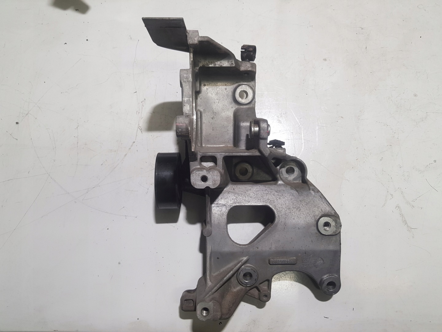 support alternator FIAT FREEMONT 2.0D