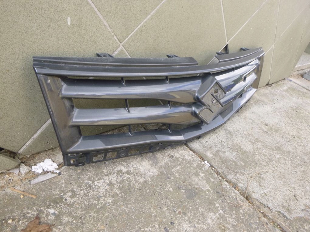 SUZUKI VITARA 2 II LIFT 2012- GRILL GRILL