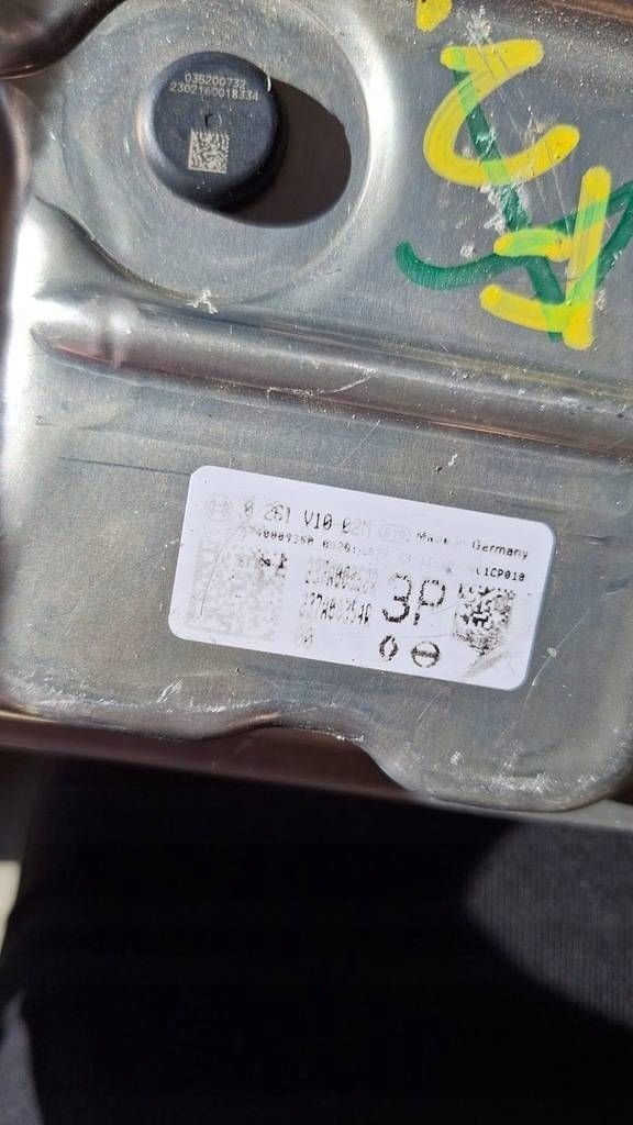 control unit ECU of the engine Renault Austral 237A00352R as new!