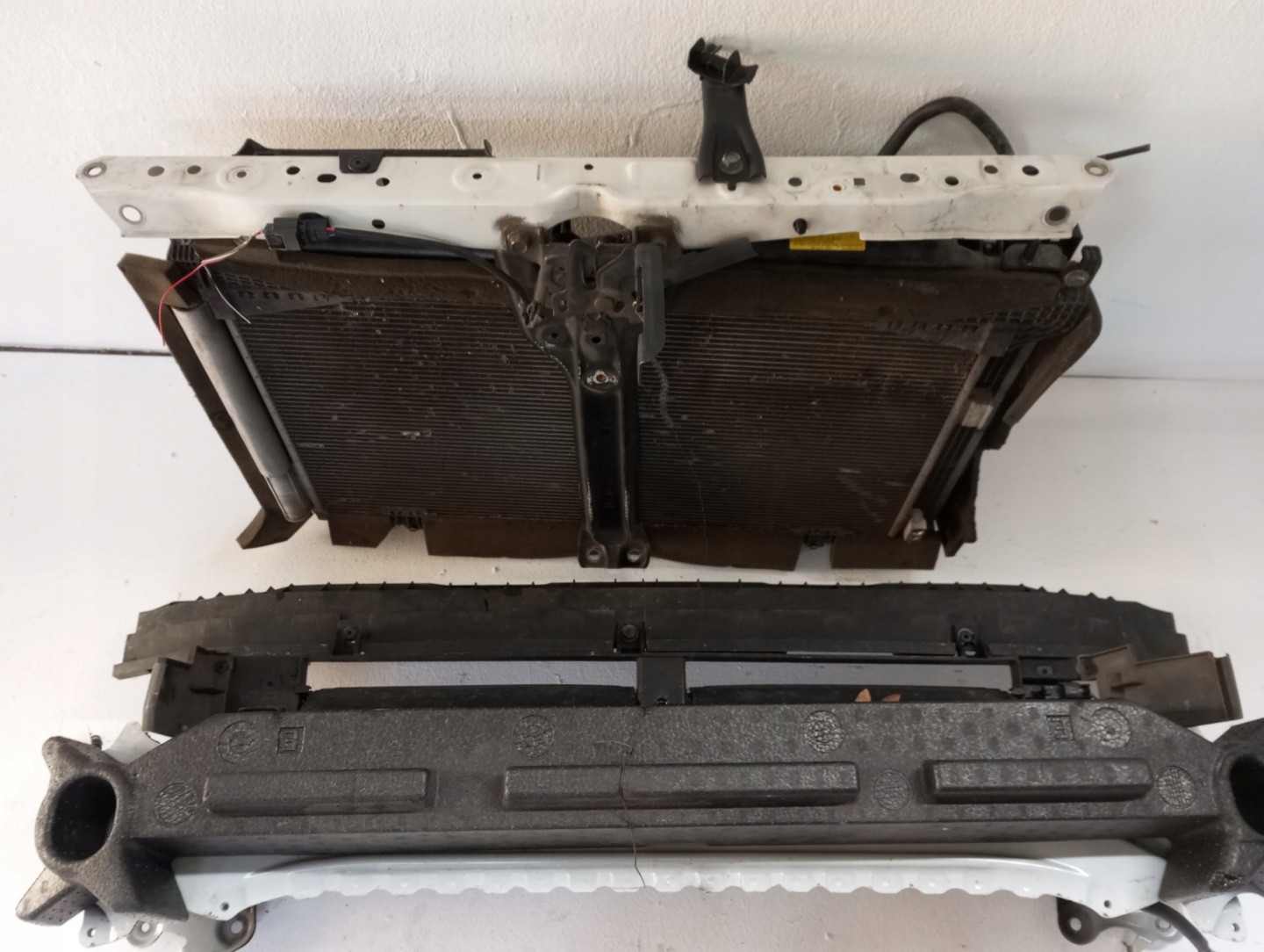 support panel for radiators radiator SUBARU FORESTER V 2,0I