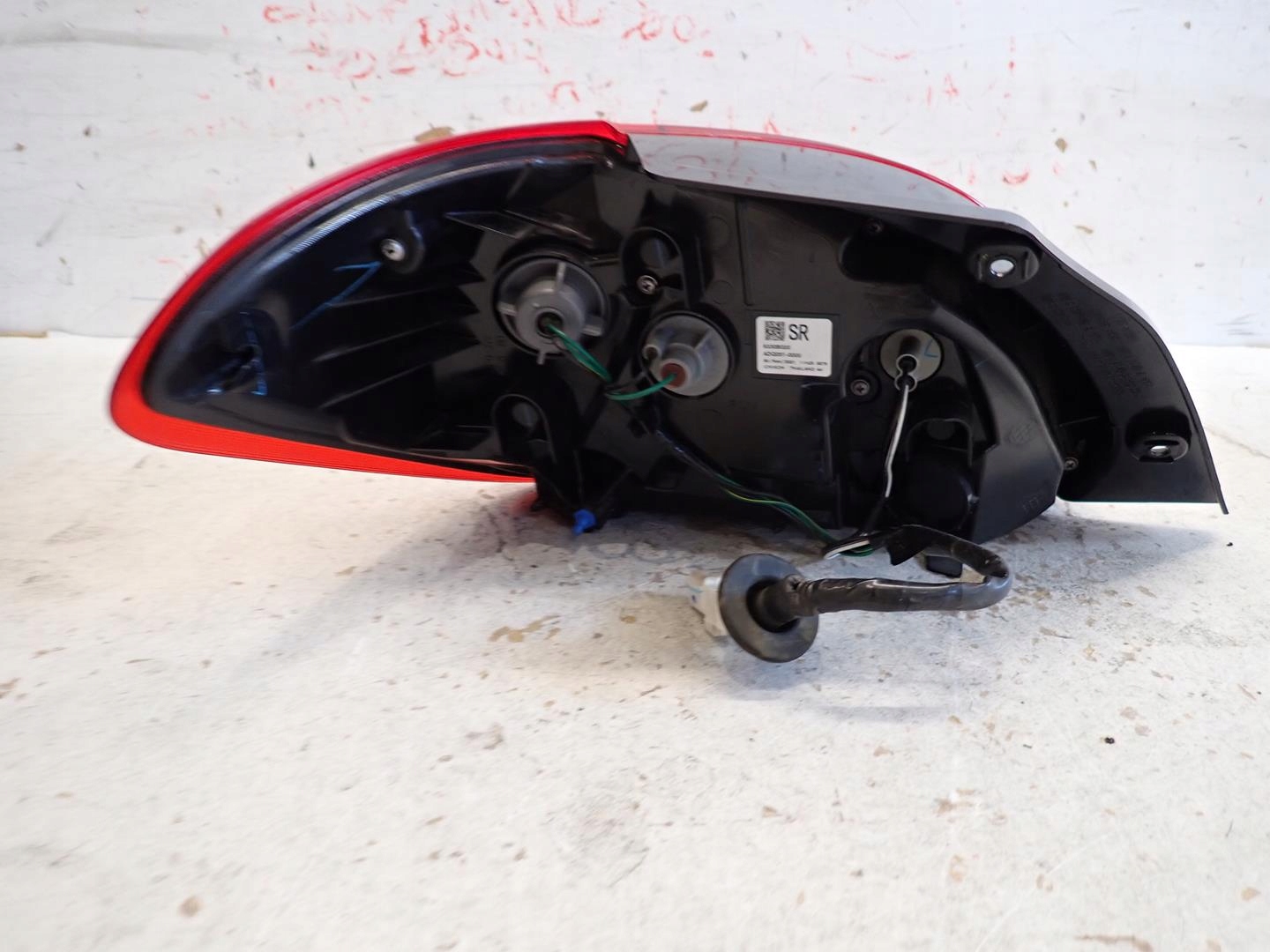 light rear part rear right MITSUBISHI SPACE STAR II LIFT 2016- 8330B020