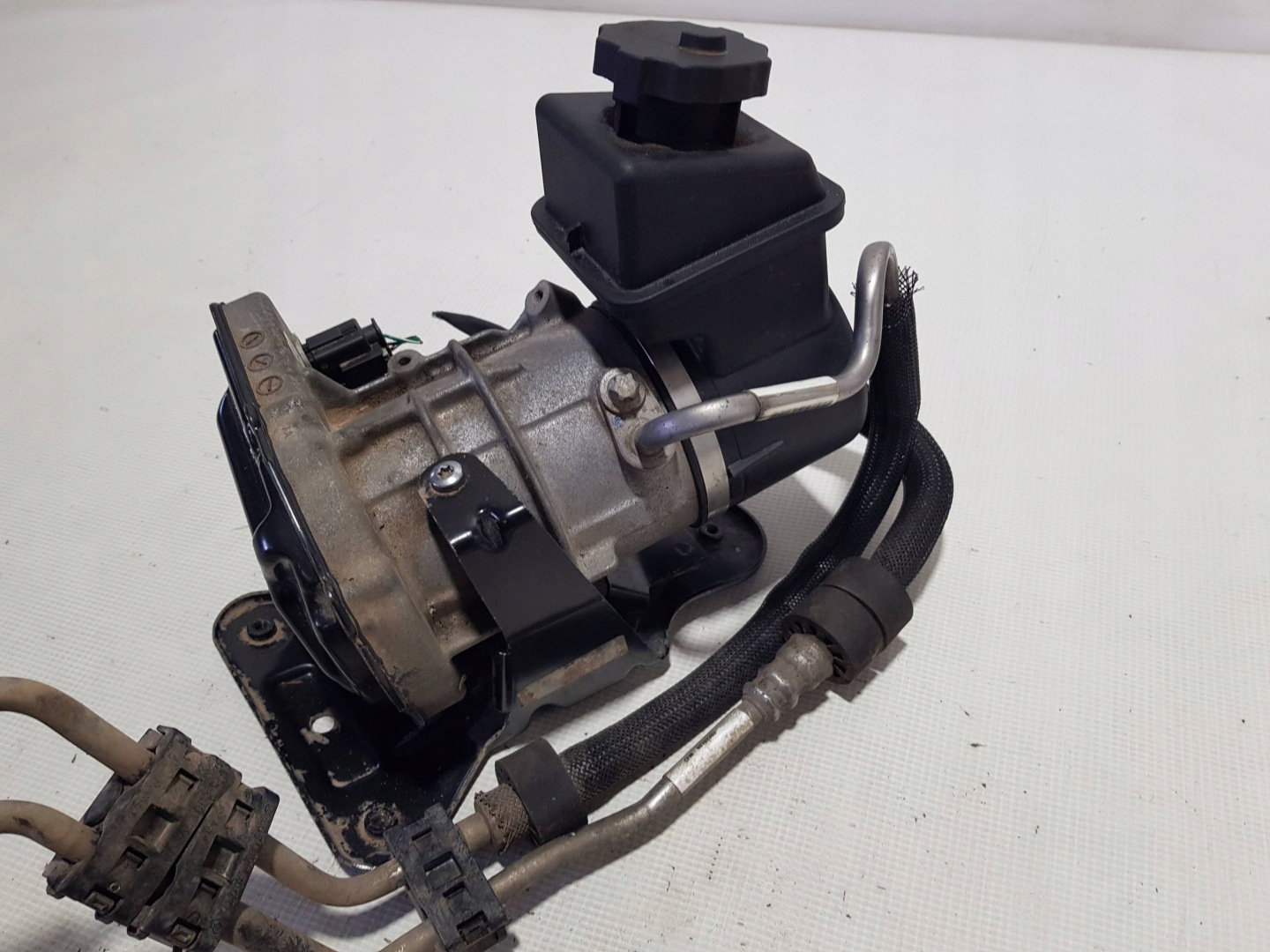 MERCEDES W251 ML W164 LIFT servo pump electrical
