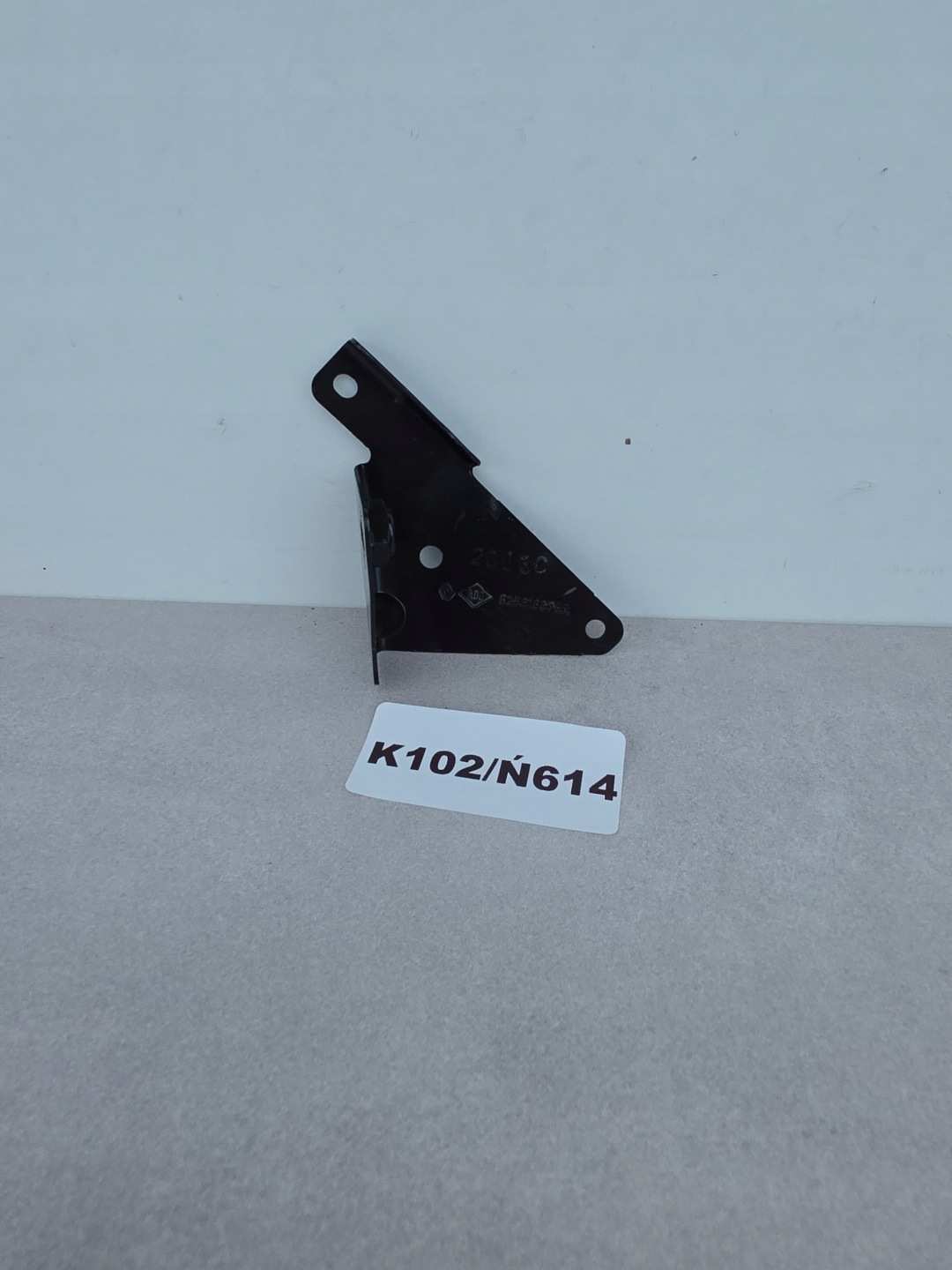 RENAULT CLIO 5 V / RS bracket console of a fender left front K102/N614